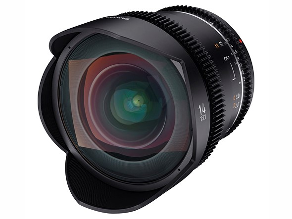 Samyang 14mm T3.1 VDSLR MK2 front angle