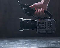 Sony представляет полнокадровую кинокамеру FX6