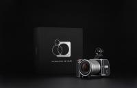 Hasselblad выпускает юбилейный комплект 907X