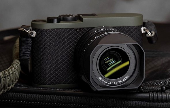 Leica Q2 Monochrom Reporter