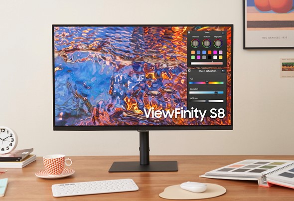 Samsung View finity S8