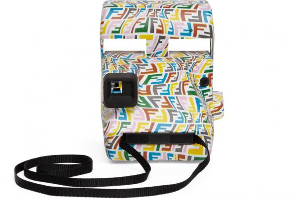 05 FENDI and POLAROID Camera FF Vertigo Summer back