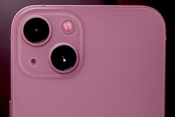 iPhone 13 lenses