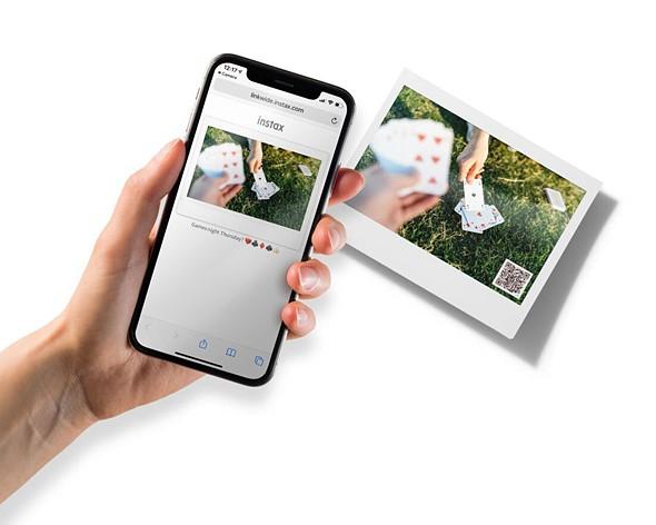 instax LINK WIDE QR Hidden retouch